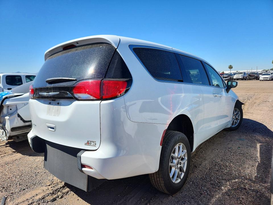 Продажа на аукционе авто 2023 Chrysler Voyager, vin: 2C4RC1CG9PR617474, номер лота: 78166155
