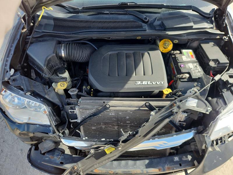 47951116 :رقم المزاد ، 2C4RC1CGXER418737 vin ، 2014 Chrysler Town & Country مزاد بيع