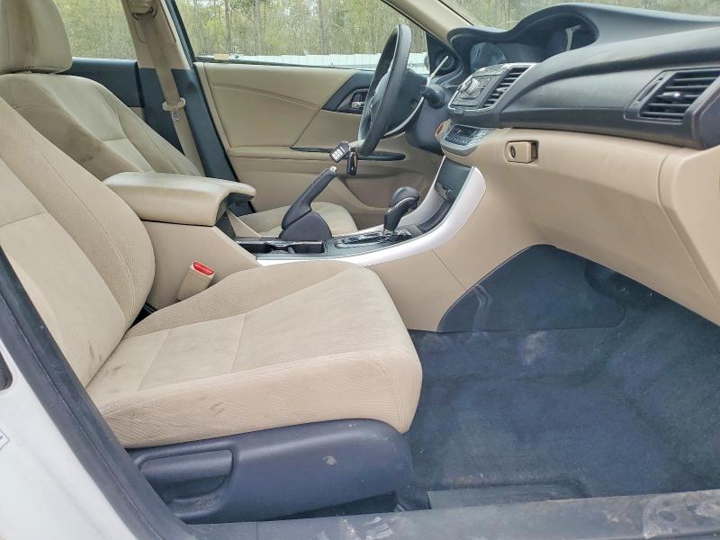 2015 Honda Accord მანქანა იყიდება აუქციონზე, vin: 1HGCR2F72FA076620, აუქციონის ნომერი: 46957846