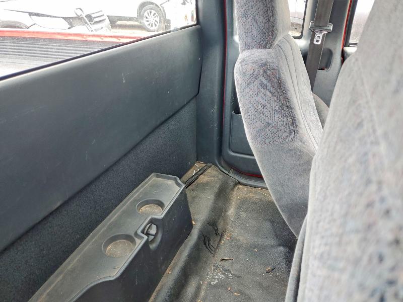 46558376 :رقم المزاد ، 1GTCS19W818215259 vin ، 2001 Gmc Sonoma مزاد بيع