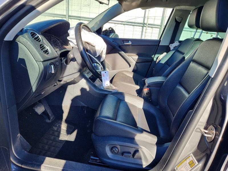 2016 Volkswagen Tiguan მანქანა იყიდება აუქციონზე, vin: WVGBV7AX1GW510875, აუქციონის ნომერი: 45870826
