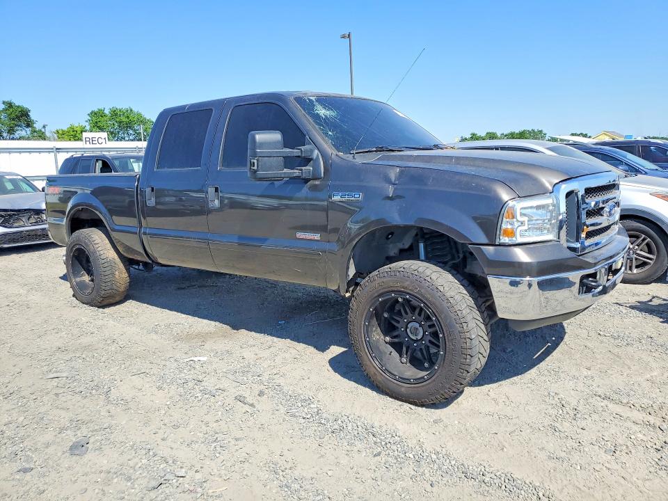 45884816 :رقم المزاد ، 1FTSW21P95EB98182 vin ، 2005 Ford F250 مزاد بيع