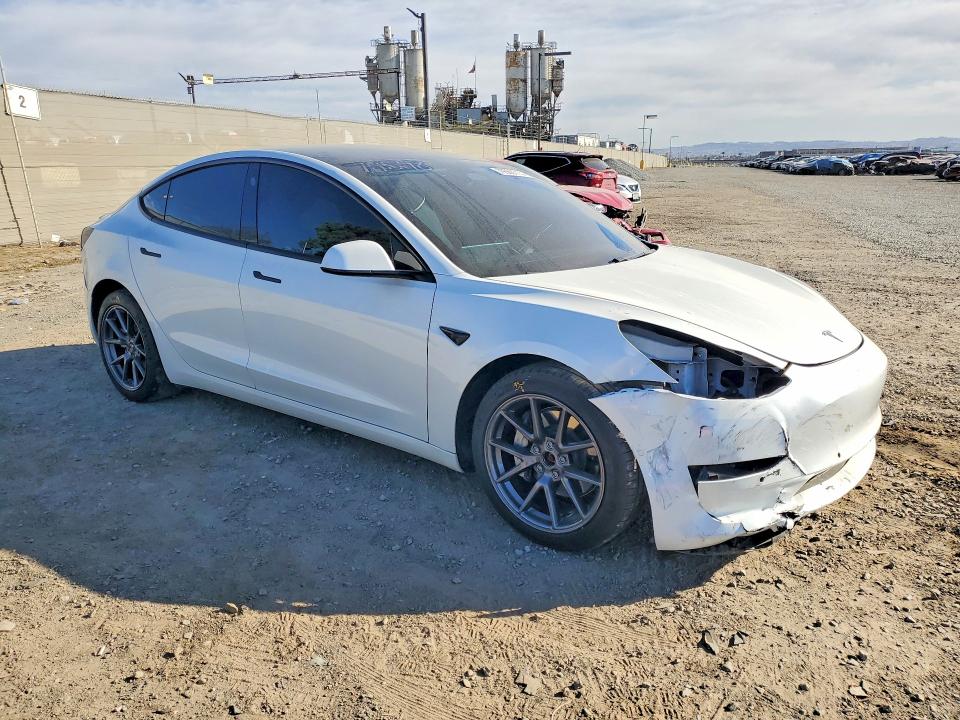 79568715 :رقم المزاد ، 5YJ3E1EB0MF903402 vin ، 2021 Tesla Model 3 مزاد بيع