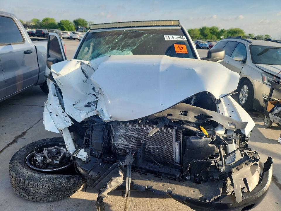 47473946 :رقم المزاد ، 1C6RR6LT1KS627195 vin ، 2019 Ram 1500 Classic مزاد بيع