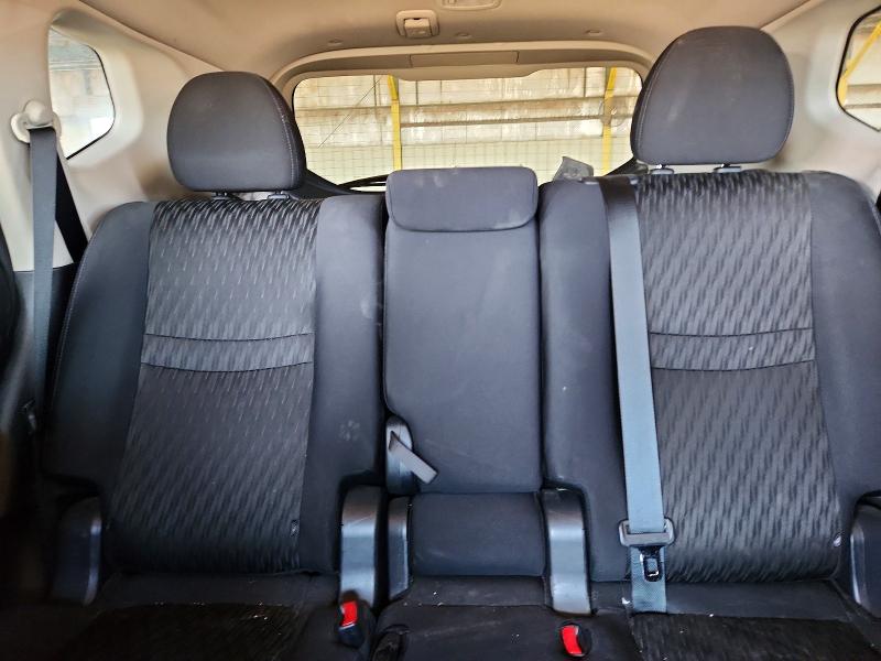 45668206 :رقم المزاد ، 5N1AT2MT8JC852247 vin ، 2018 Nissan Rogue مزاد بيع