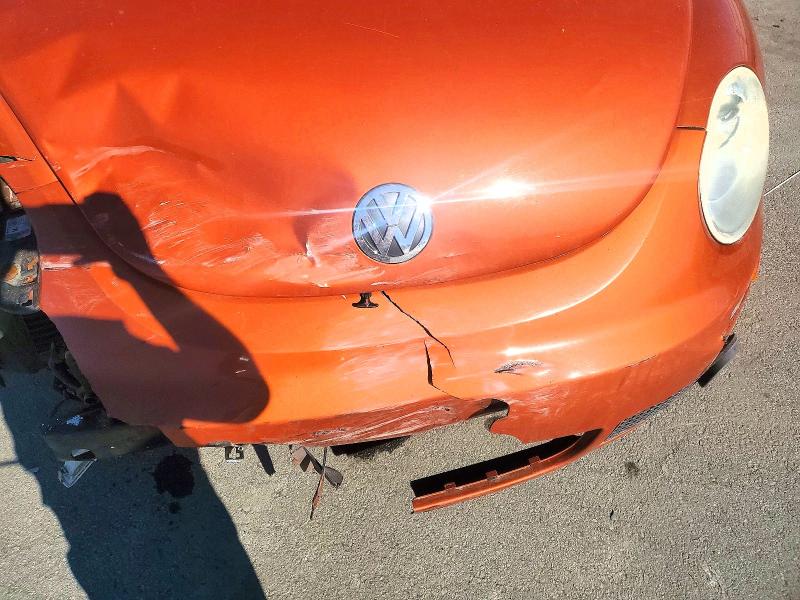 2010 Volkswagen New Beetle მანქანა იყიდება აუქციონზე, vin: 3VWPW3AG1AM006993, აუქციონის ნომერი: 41866566