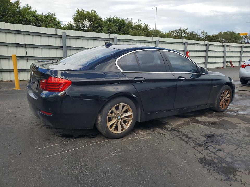 Продаж на аукціоні авто 2016 Bmw 528, vin: WBA5A5C5XGD528460, номер лоту: 45696816