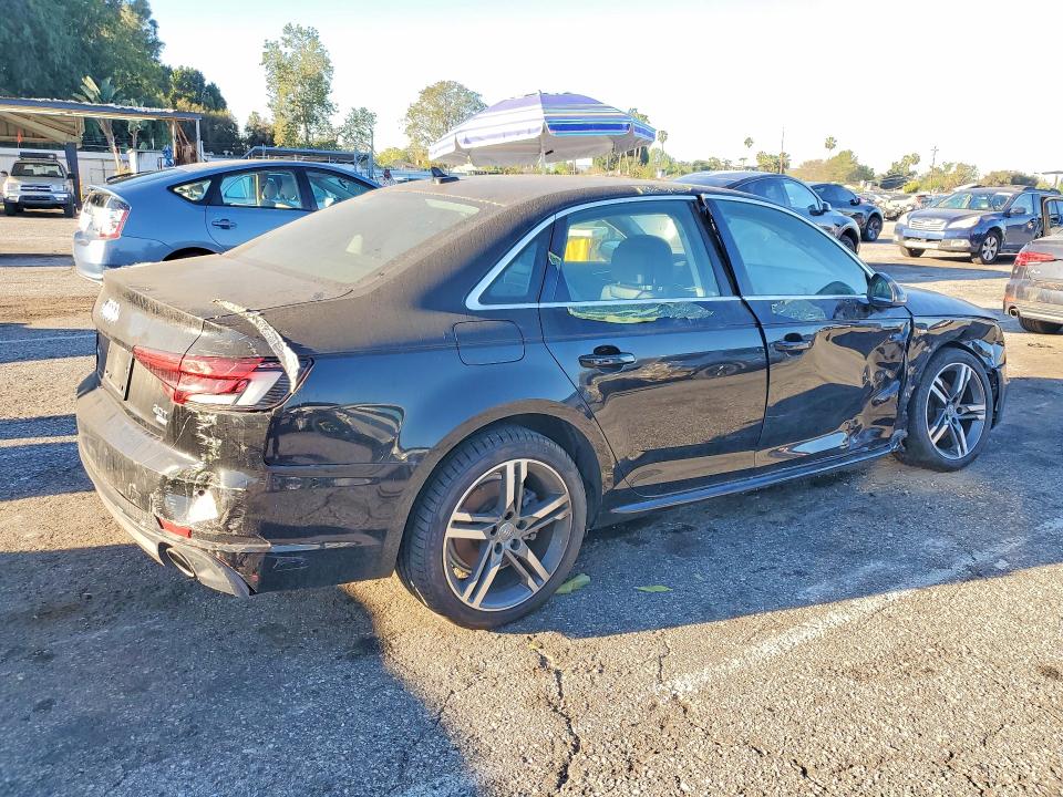 Продаж на аукціоні авто 2018 Audi A4, vin: WAULMAF43JA199118, номер лоту: 45890006
