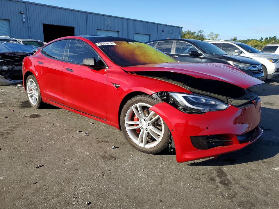 Продажа на аукционе авто 2017 Tesla Model S, vin: 5YJSA1E20HF208740, номер лота: 46015516