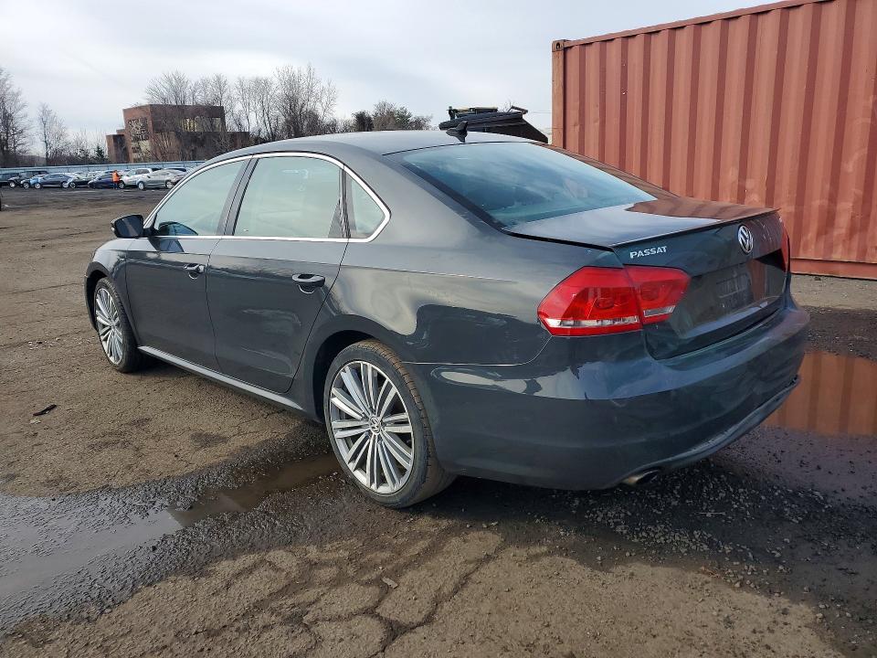 Продажа на аукционе авто 2015 Volkswagen Passat, vin: 1VWBT7A37FC018162, номер лота: 47453076