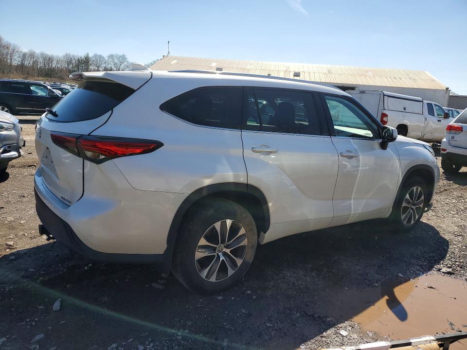 45876506 :رقم المزاد ، 5TDGZRBH7MS058167 vin ، 2021 Toyota Highlander مزاد بيع