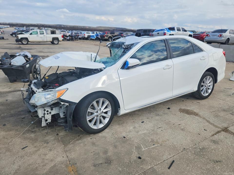Aukcja sprzedaży 2014 Toyota Camry, vin: 4T4BF1FK1ER364371, numer aukcji: 41818126