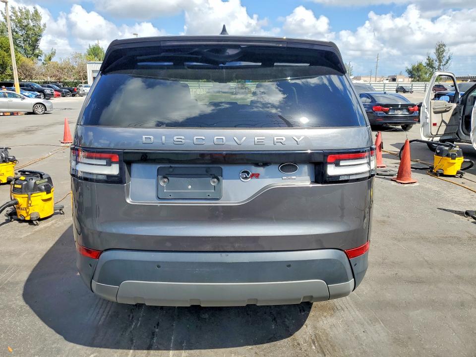 45681546 :رقم المزاد ، SALRGBBV6HA021229 vin ، 2017 Land Rover Discovery مزاد بيع