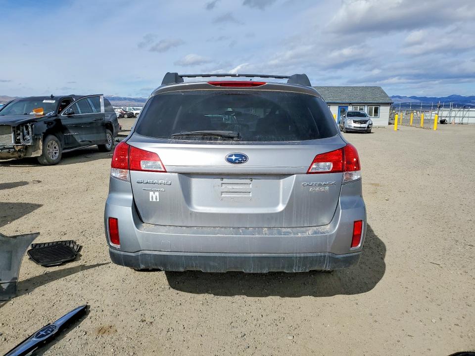 2010 Subaru Outback მანქანა იყიდება აუქციონზე, vin: 4S4BRBBC2A3356107, აუქციონის ნომერი: 45571666