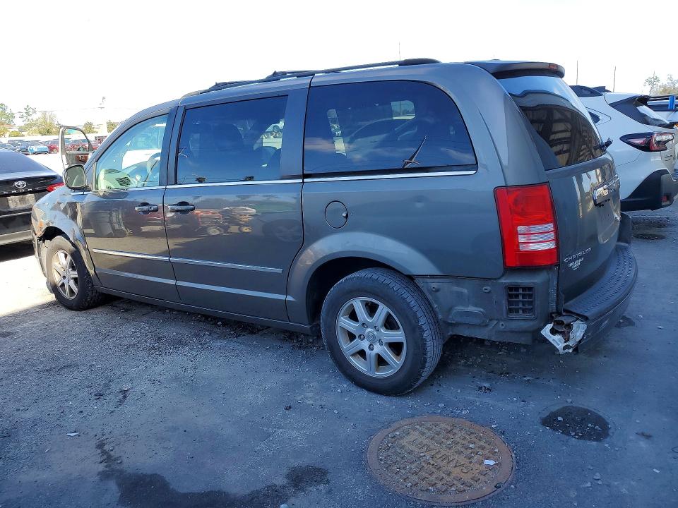 2010 Chrysler Town & Country მანქანა იყიდება აუქციონზე, vin: 2A4RR5D17AR226681, აუქციონის ნომერი: 79466095