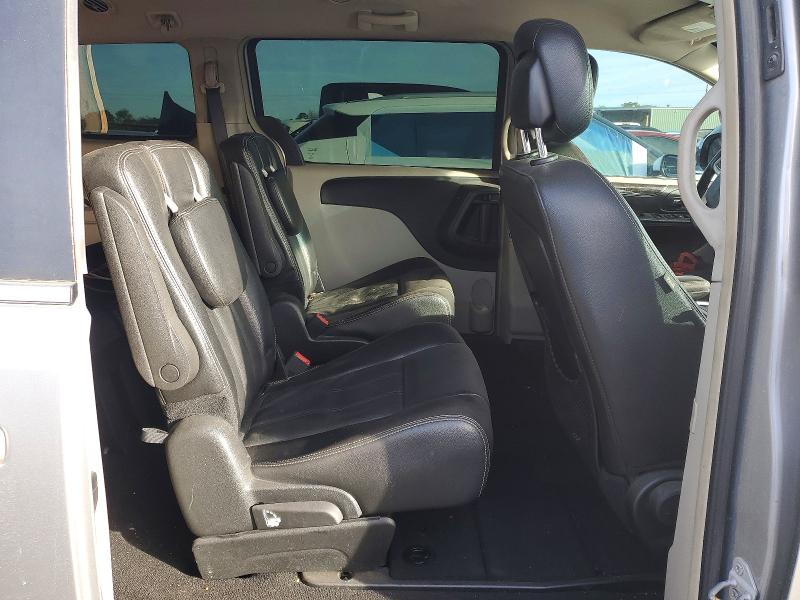2015 Chrysler Town & Country მანქანა იყიდება აუქციონზე, vin: 2C4RC1BGXFR595615, აუქციონის ნომერი: 77557315