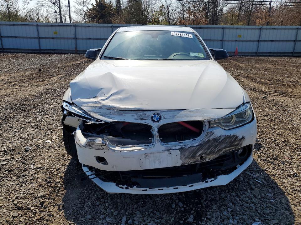 47721146 :رقم المزاد ، WBA8E3G52GNT74885 vin ، 2016 Bmw 328 مزاد بيع
