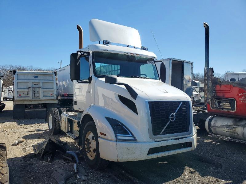 2019 Volvo Vnr მანქანა იყიდება აუქციონზე, vin: 4V4W19DF1KN217898, აუქციონის ნომერი: 79576155