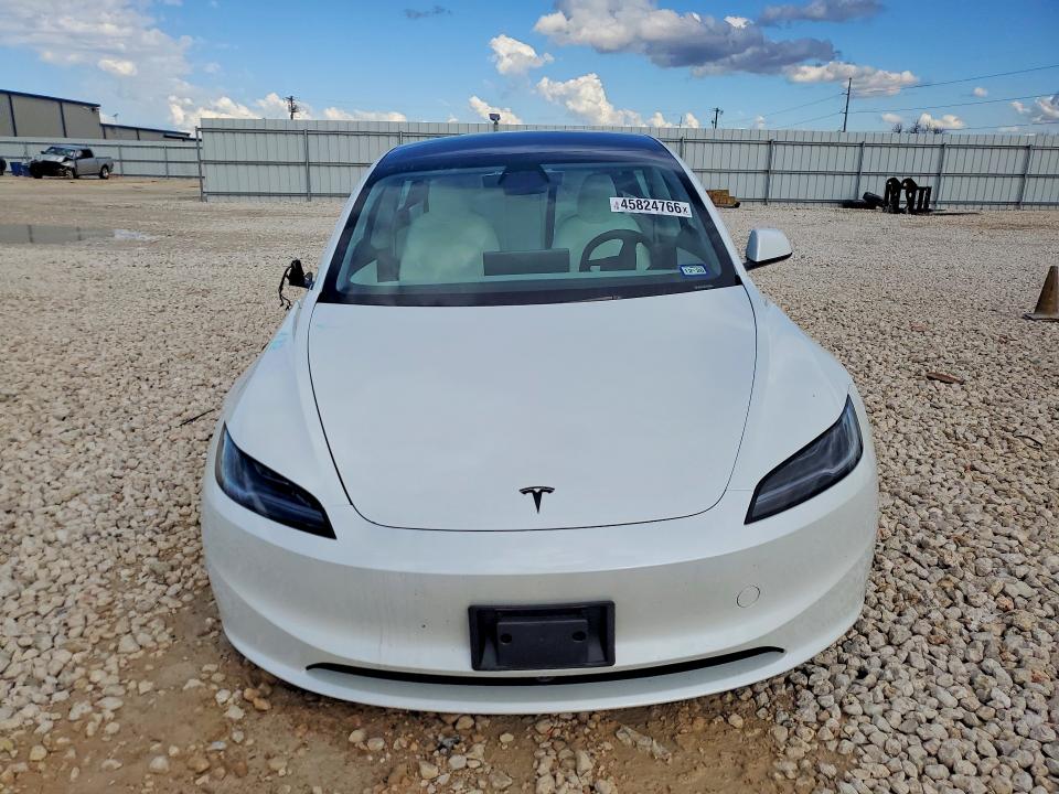 45824766 :رقم المزاد ، 5YJ3E1EA3TF136389 vin ، 2026 Tesla Model 3 مزاد بيع