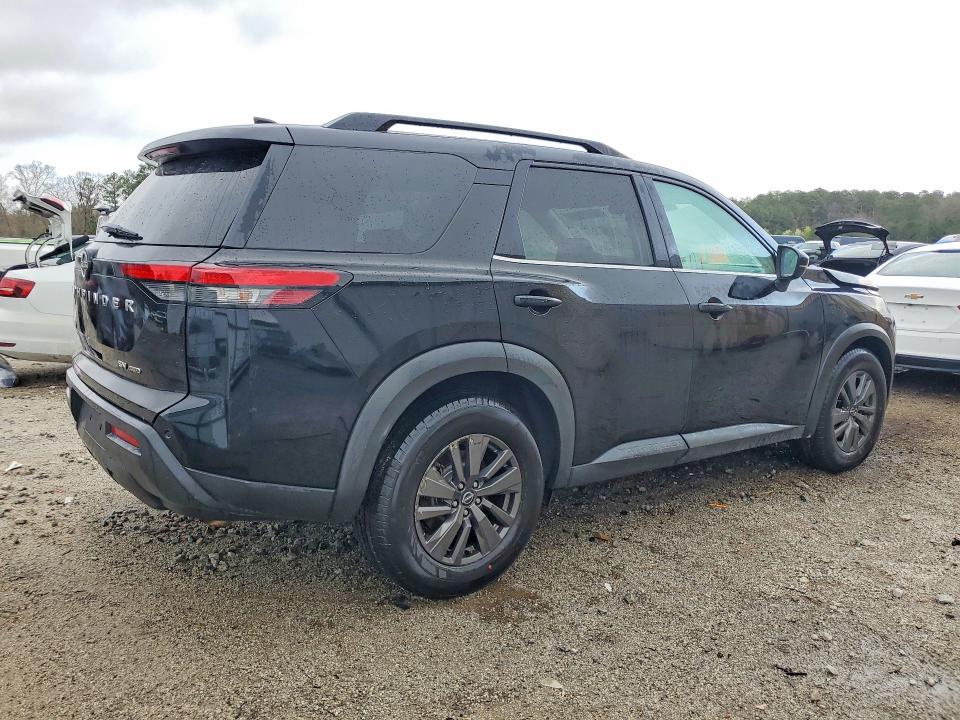 79662235 :رقم المزاد ، 5N1DR3BC2NC215204 vin ، 2022 Nissan Pathfinder مزاد بيع