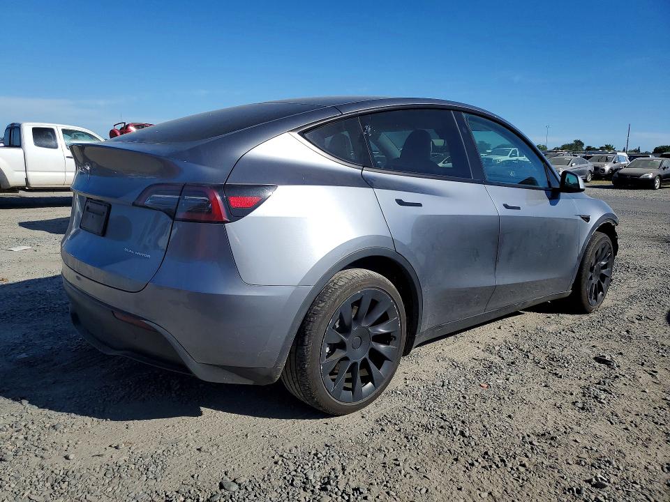 46902716 :رقم المزاد ، 7SAYGDEEXRF116480 vin ، 2024 Tesla Model Y مزاد بيع