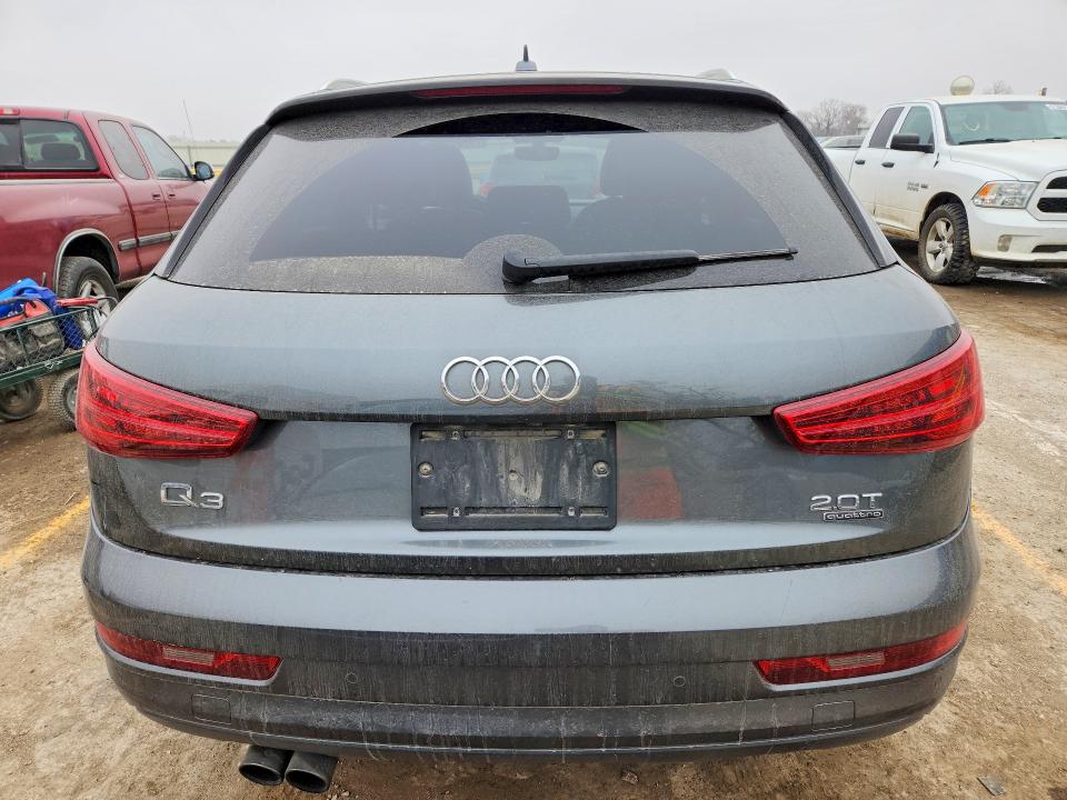 2018 Audi Q3 მანქანა იყიდება აუქციონზე, vin: WA1JCCFS8JR011633, აუქციონის ნომერი: 79682975