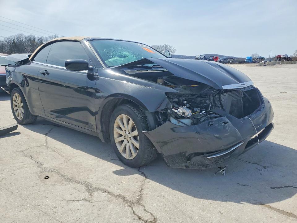 45525496 :رقم المزاد ، 1C3BC2EG8BN620431 vin ، 2011 Chrysler 200 مزاد بيع