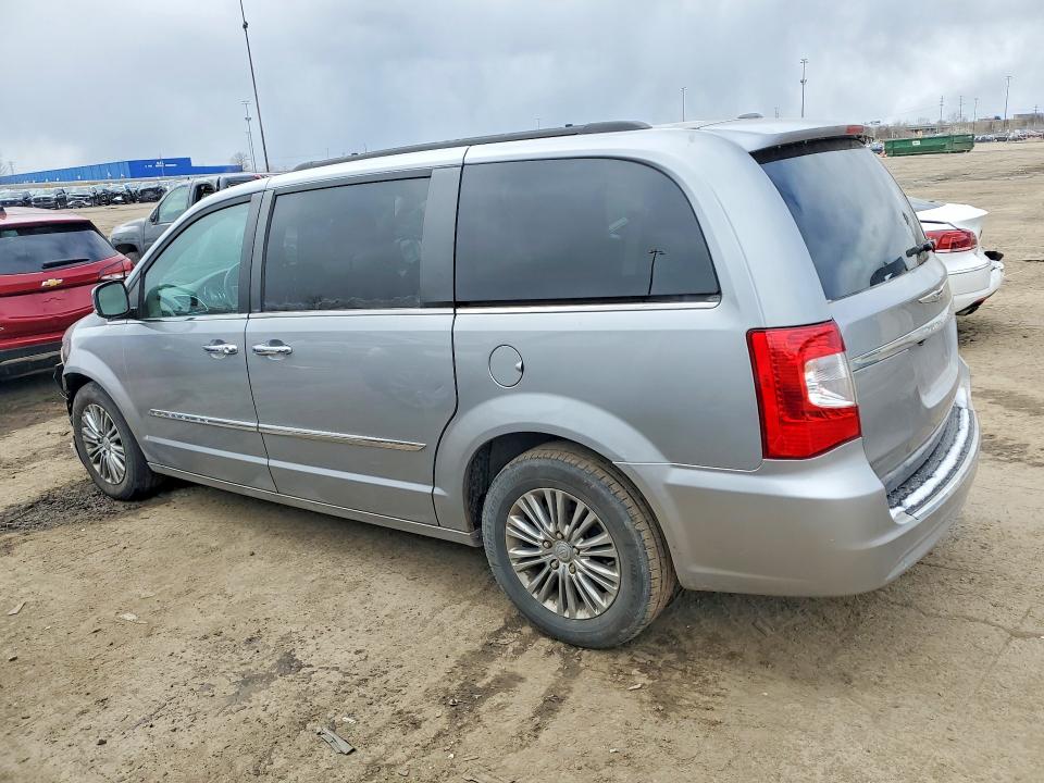 45951416 :رقم المزاد ، 2C4RC1CG3DR758097 vin ، 2013 Chrysler Town & Country مزاد بيع