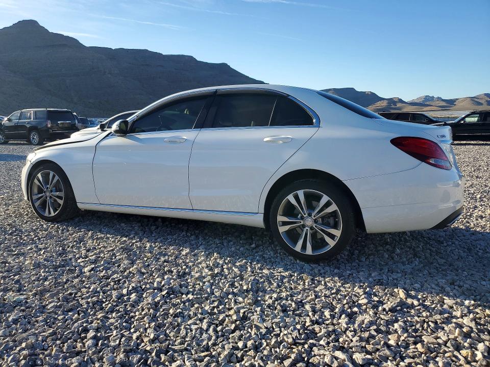 41973686 :رقم المزاد ، 55SWF4JB7GU132876 vin ، 2016 Mercedes-benz C مزاد بيع