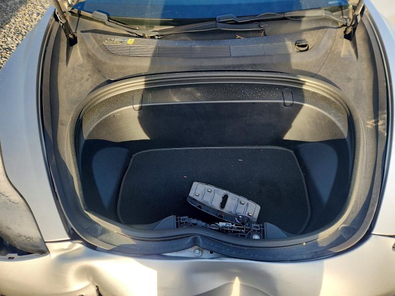 46574256 :رقم المزاد ، 5YJ3E1EBXJF074821 vin ، 2018 Tesla Model 3 مزاد بيع