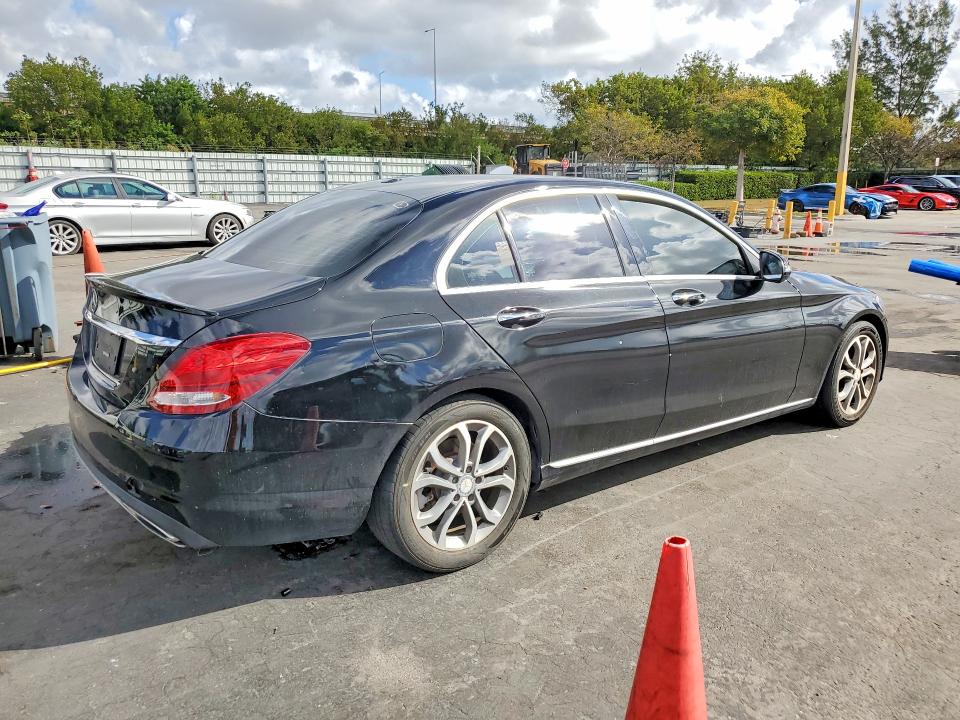 Продажа на аукционе авто 2017 Mercedes-benz C, vin: 55SWF4JB6HU203826, номер лота: 79517435