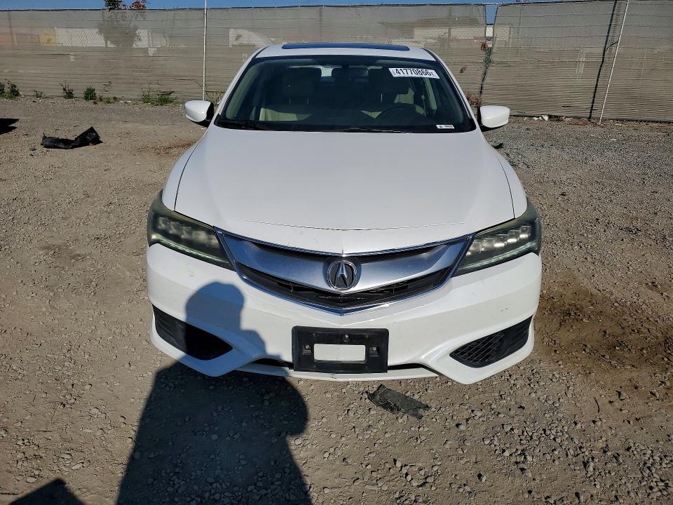 41770866 :رقم المزاد ، 19UDE2F35JA002369 vin ، 2018 Acura Ilx مزاد بيع