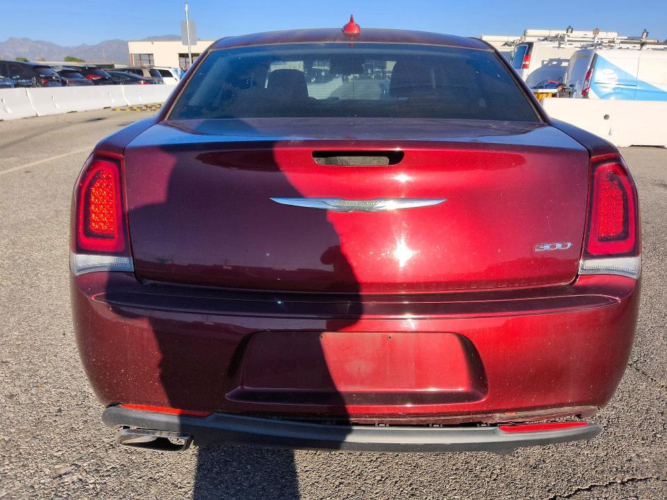 Продажа на аукционе авто 2019 Chrysler 300, vin: 2C3CCAAG1KH679186, номер лота: 78720455