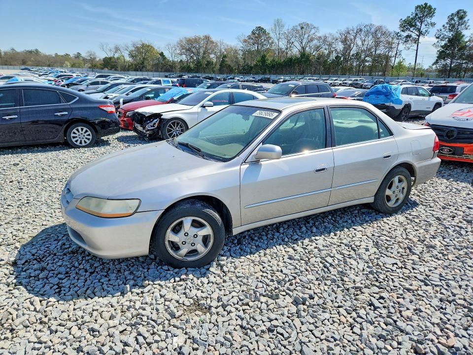 Продажа на аукционе авто 1998 Honda Accord, vin: 1HGCG5654WA067228, номер лота: 79629895