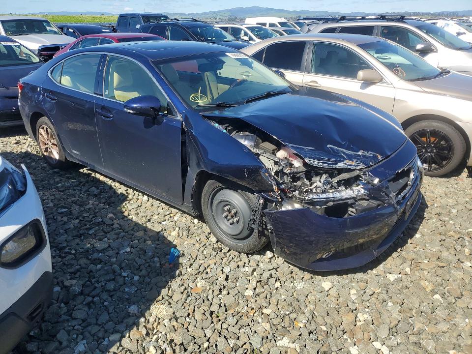 79800215 :رقم المزاد ، JTHBW1GGXF2085960 vin ، 2015 Lexus Es 300h Ba مزاد بيع