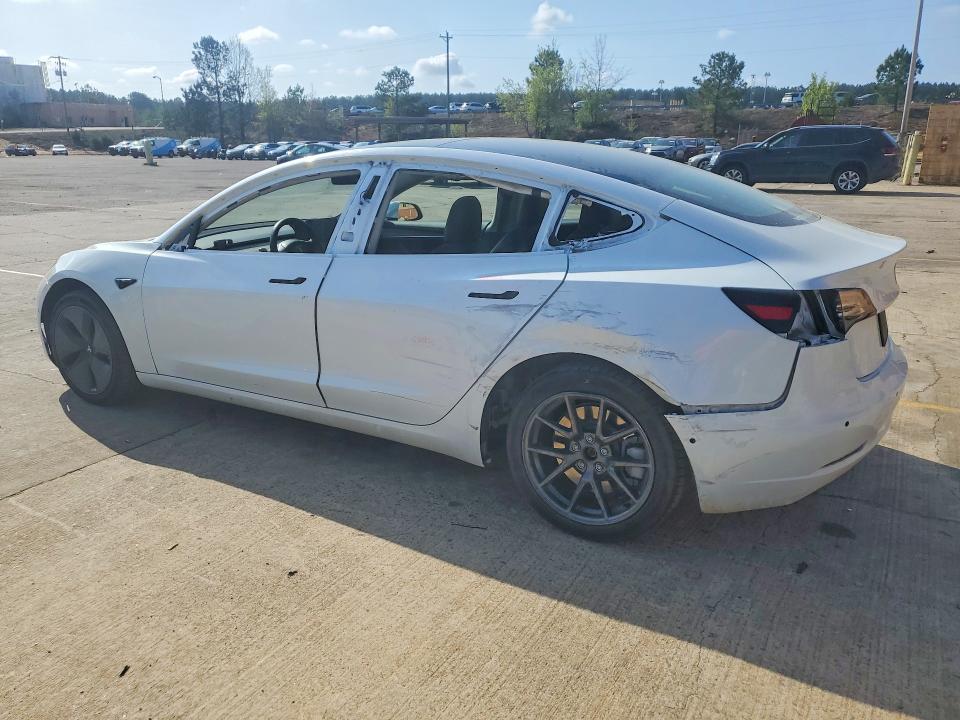 46824616 :رقم المزاد ، 5YJ3E1EB7NF187499 vin ، 2022 Tesla Model 3 مزاد بيع