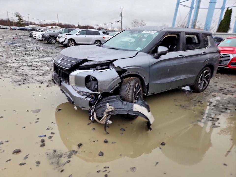 Продаж на аукціоні авто 2022 Mitsubishi Outlander, vin: JA4J3UA85NZ040062, номер лоту: 46843536