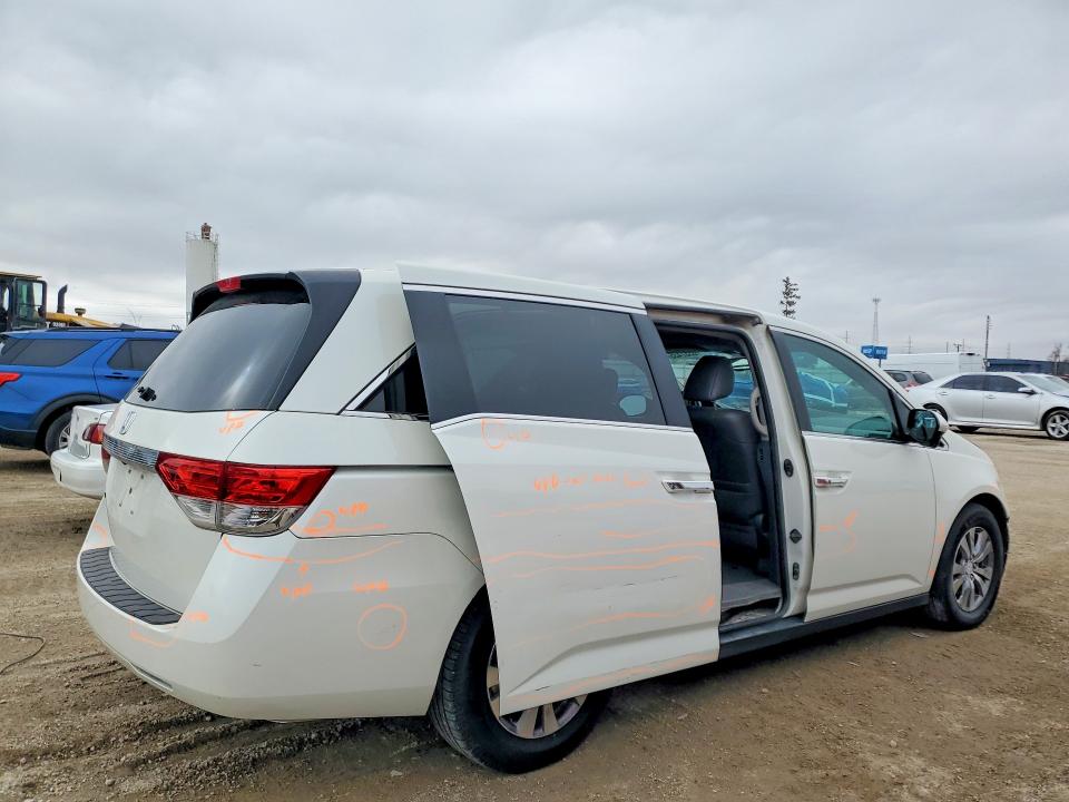 76337435 :رقم المزاد ، 5FNRL5H69FB128901 vin ، 2015 Honda Odyssey مزاد بيع