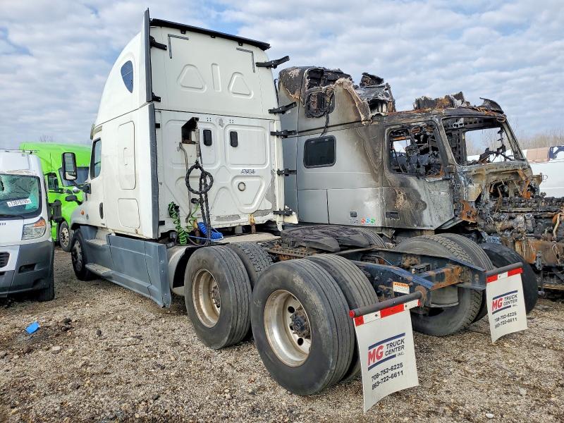 47646346 :رقم المزاد ، 3AKJGLDR3HSJB8234 vin ، 2017 Freightliner Cascadia مزاد بيع