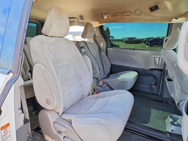 79477615 :رقم المزاد ، 5TDKK3DC8FS594982 vin ، 2015 Toyota Sienna مزاد بيع