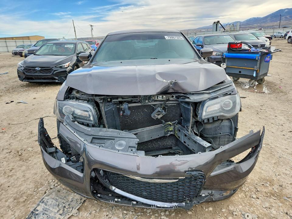 Продажа на аукционе авто 2018 Chrysler 300, vin: 2C3CCAGG9JH314292, номер лота: 79967325