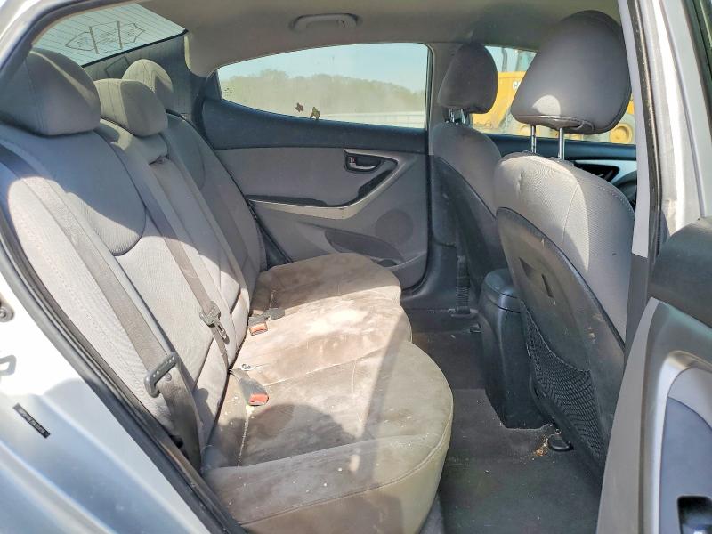 2013 Hyundai Elantra მანქანა იყიდება აუქციონზე, vin: 5NPDH4AE2DH324118, აუქციონის ნომერი: 46522826
