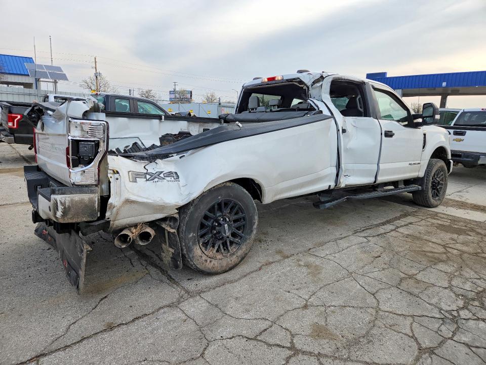 47827906 :رقم المزاد ، 1FT8W2BTXNED63064 vin ، 2022 Ford F250 مزاد بيع