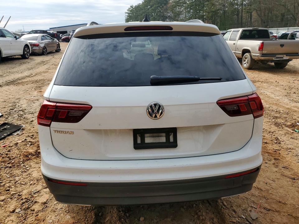 Продажа на аукционе авто 2020 Volkswagen Tiguan, vin: 3VV1B7AX0LM043467, номер лота: 46242196