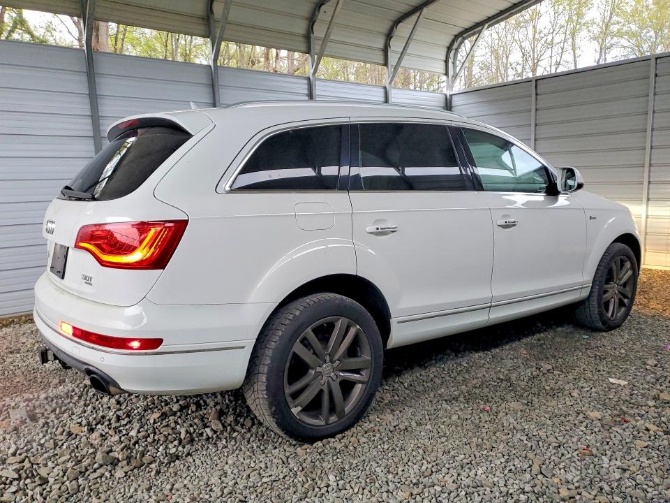 47800216 :رقم المزاد ، WA1LGAFE4FD016425 vin ، 2015 Audi Q7 مزاد بيع