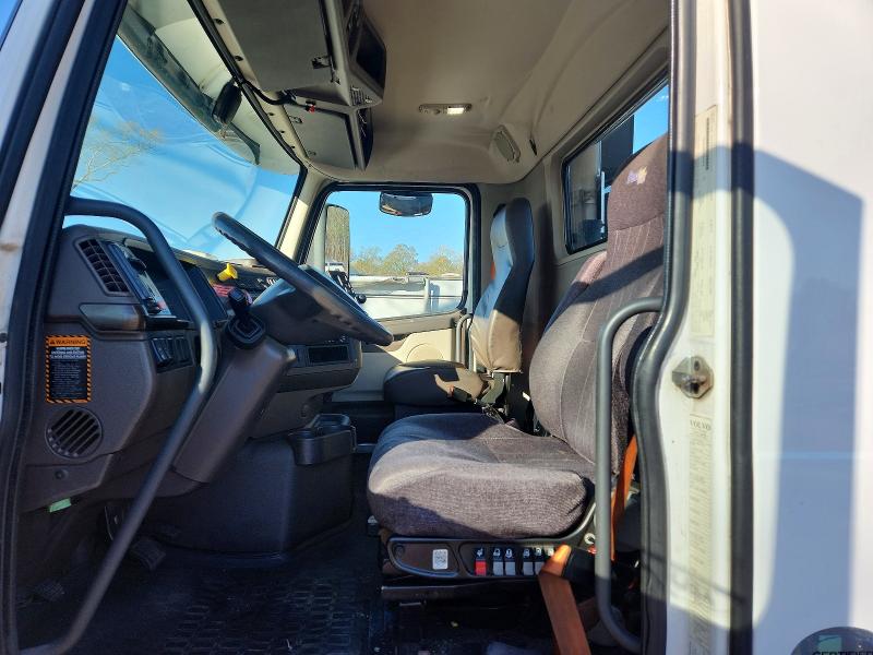 2018 Volvo Vnl მანქანა იყიდება აუქციონზე, vin: 4V4N39TG4JN892501, აუქციონის ნომერი: 46198766