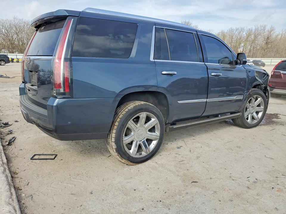 2020 Cadillac Escalade მანქანა იყიდება აუქციონზე, vin: 1GYS3CKJ9LR227172, აუქციონის ნომერი: 79613535