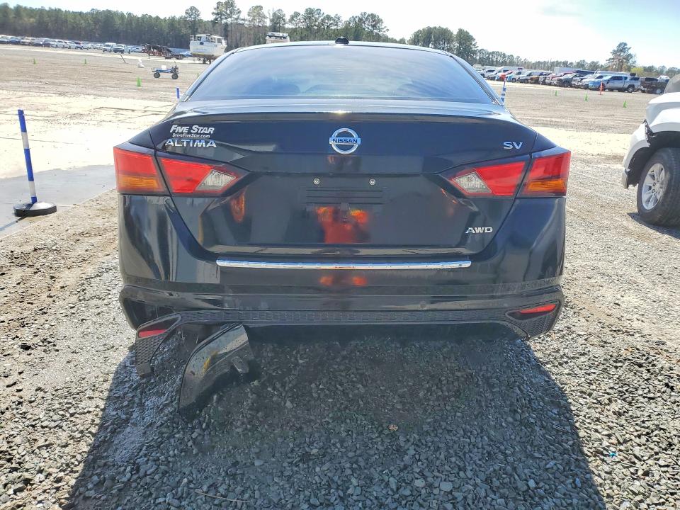 46568616 :رقم المزاد ، 1N4BL4DW3NN359378 vin ، 2022 Nissan Altima مزاد بيع
