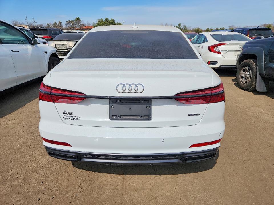 Продажа на аукционе авто 2021 Audi A6, vin: WAUL2AF24MN046975, номер лота: 47293876