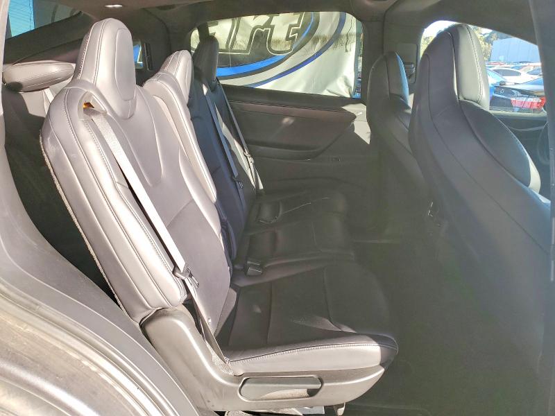 46067306 :رقم المزاد ، 5YJXCAE24JF123616 vin ، 2018 Tesla Model X مزاد بيع